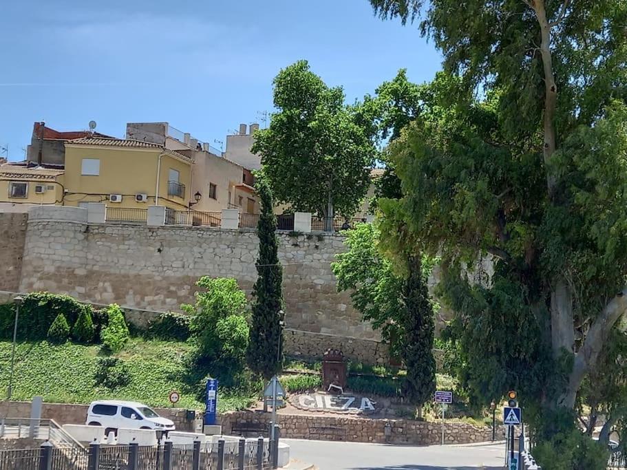 Apartamento Tranquilo Cerca De Zonas Verdes Cieza Exterior foto